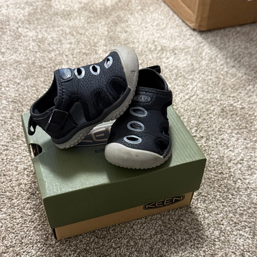 KEEN Kids Black Water Shoes